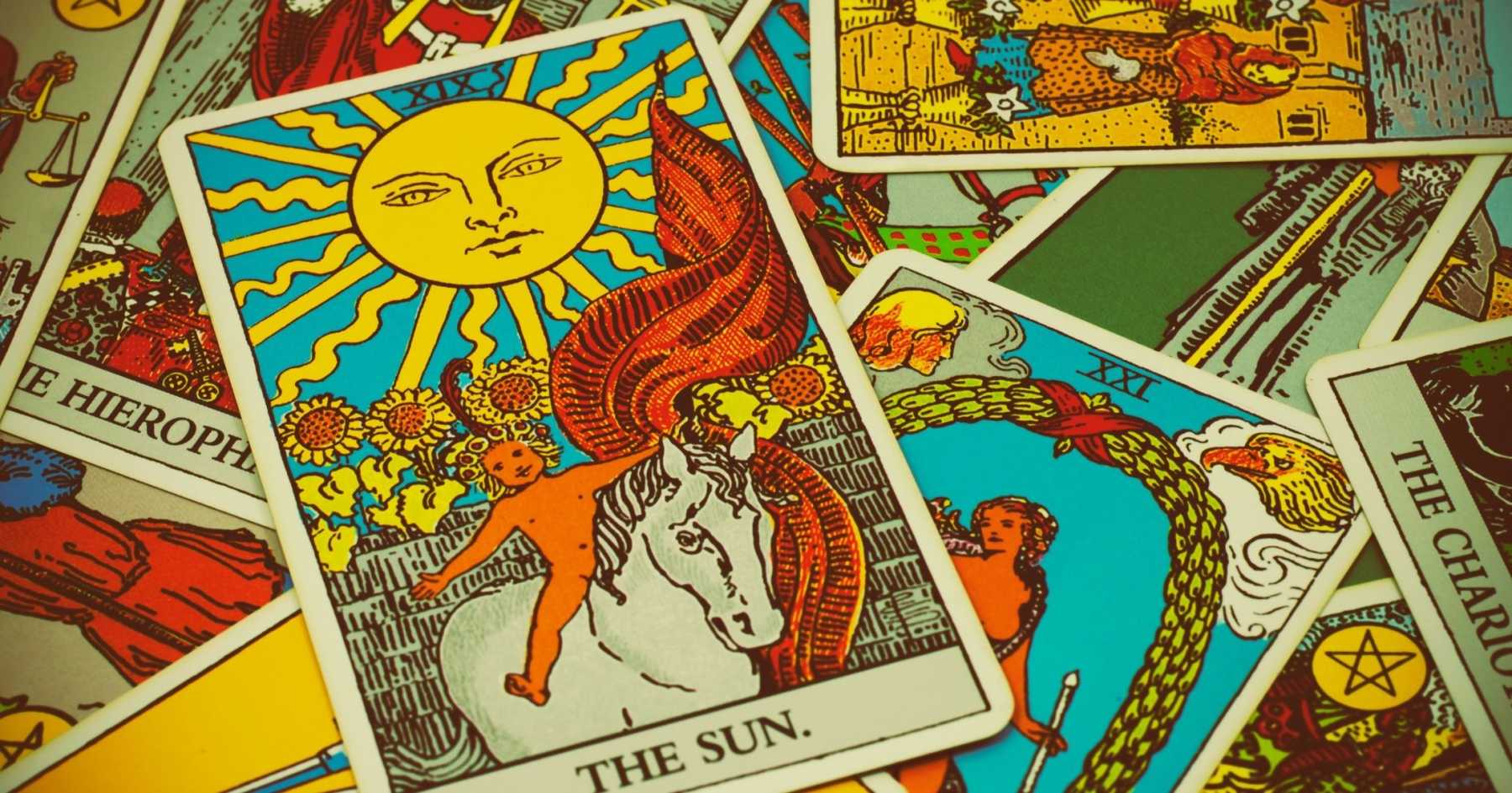 Online tarot card reading