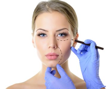 Steps To Take If You Want To Become A Cosmetic Nurse